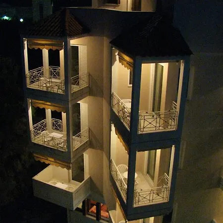 Aiolos Hotel 2*